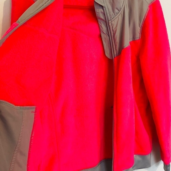 Athletic winter jacket with zipper women’s sports jacket size small pre owned - Picture 14 of 16